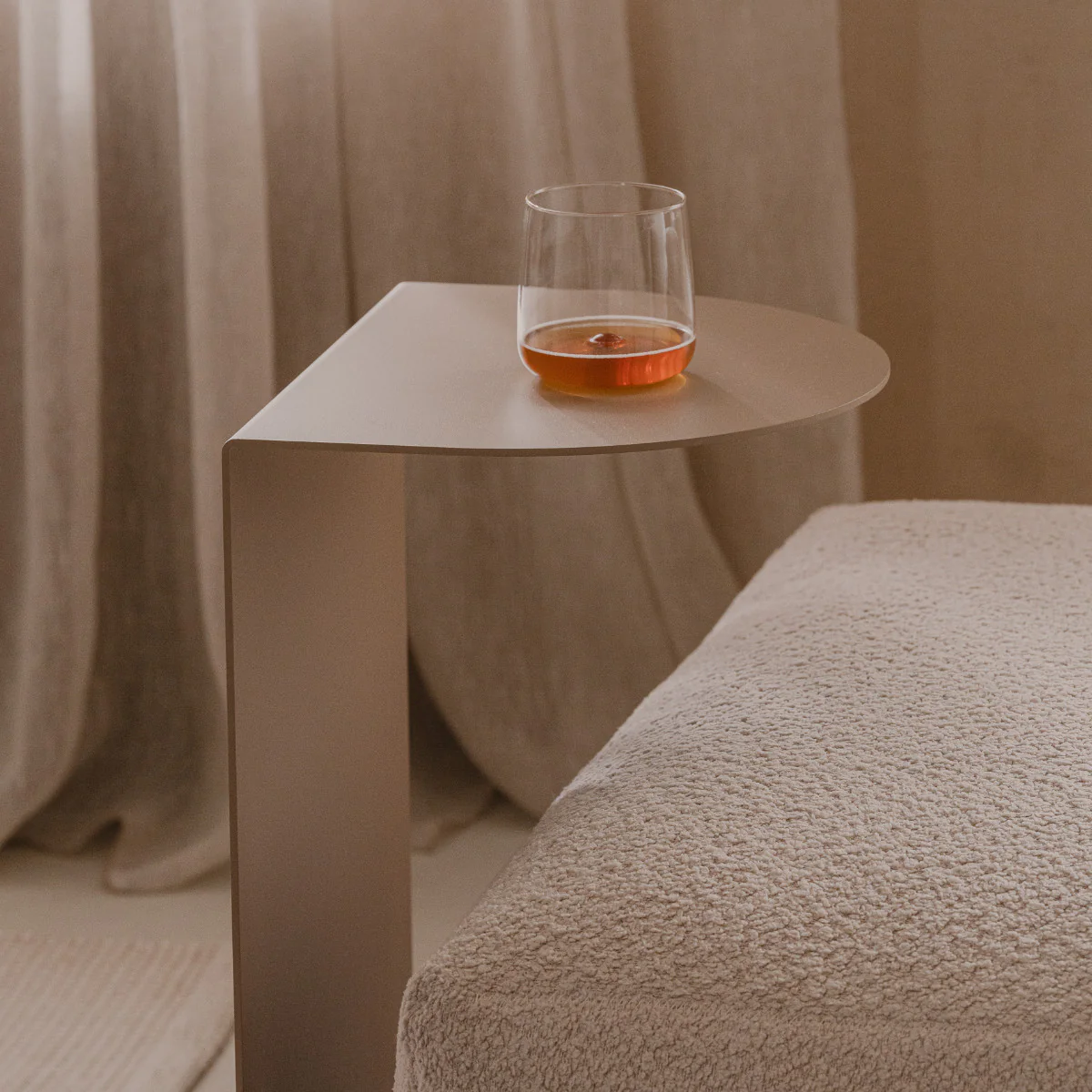 BERLIN side table - Image 4