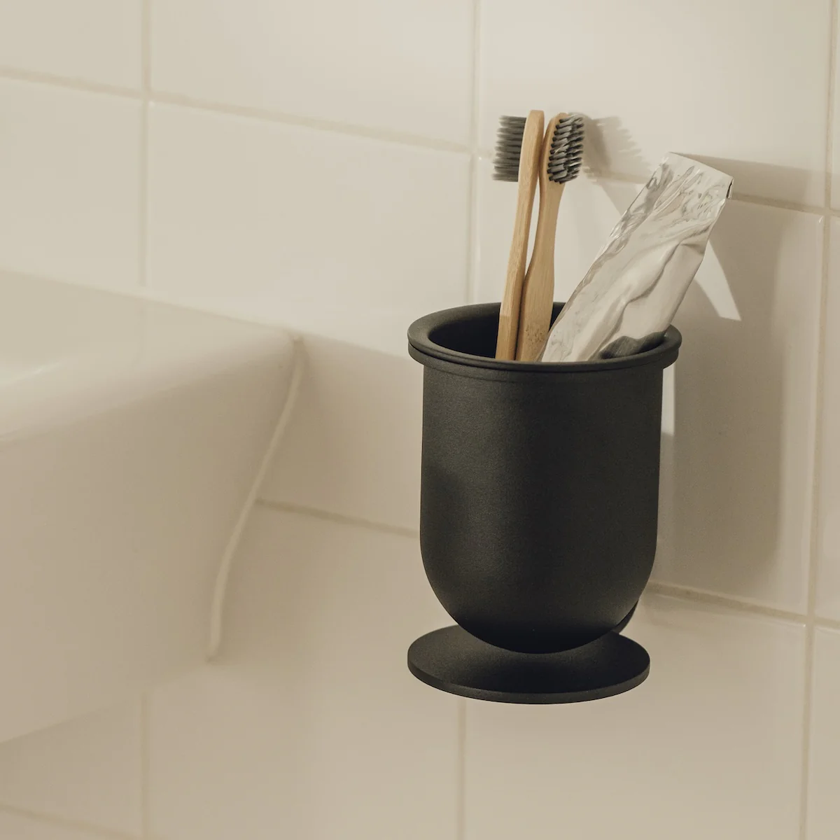 DUBLIN bathroom cup holder - Image 3