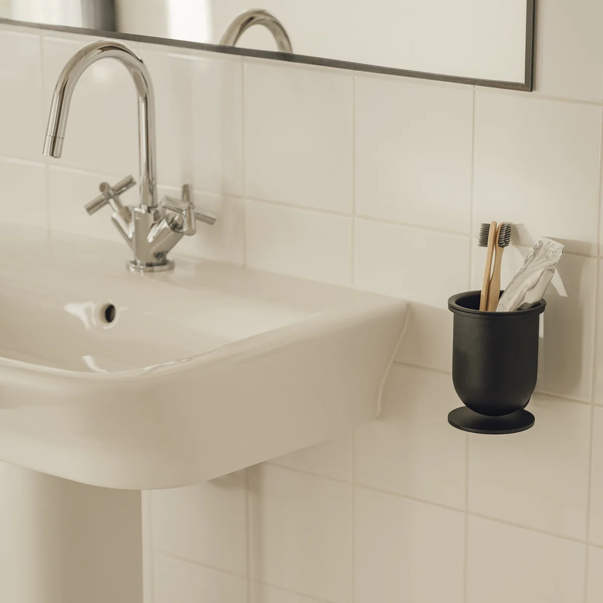 DUBLIN bathroom cup holder - Image 4