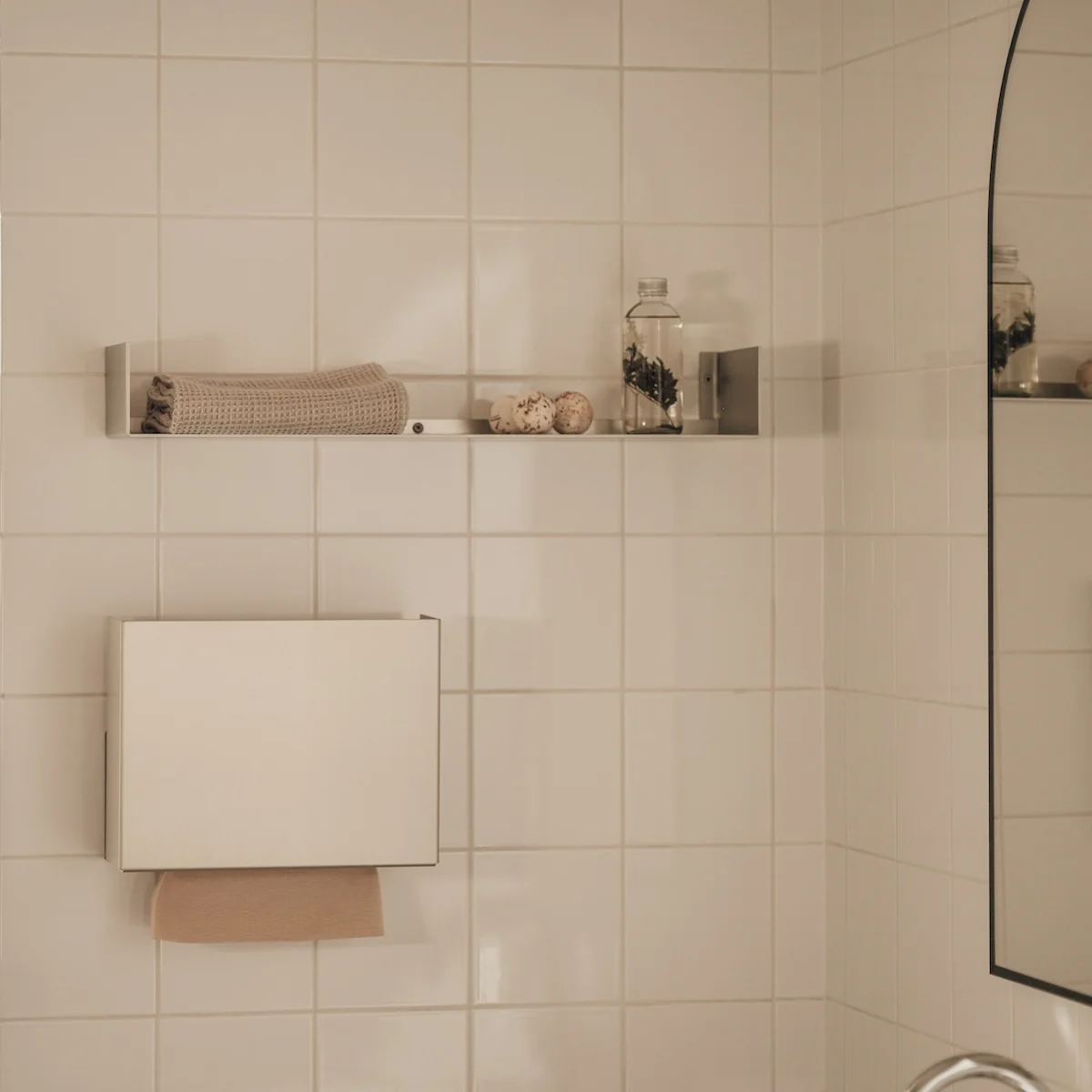RAWW paper towel dispenser - Image 3