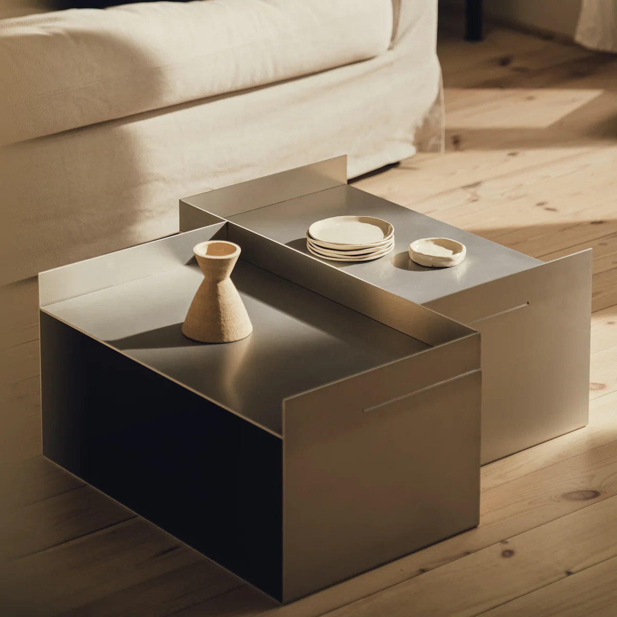 RAWW table / storage unit - Image 4