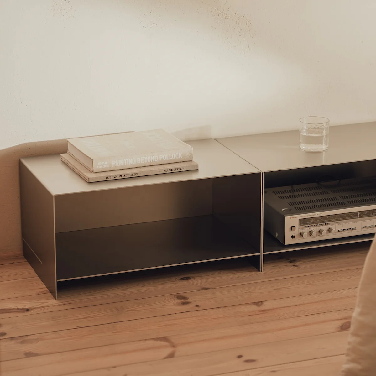 RAWW table / storage unit - Image 5