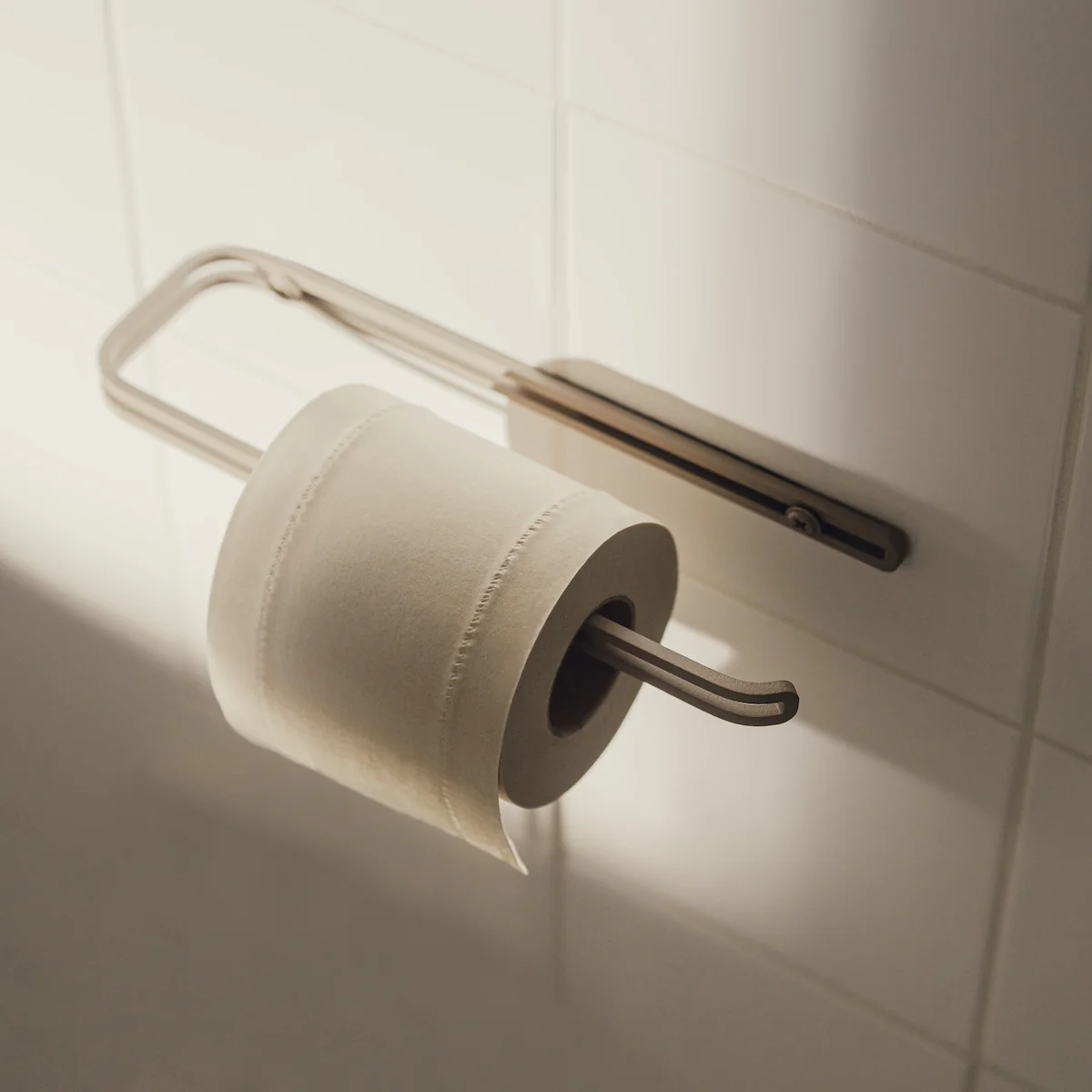 SOFIA toilet paper holder - Image 4